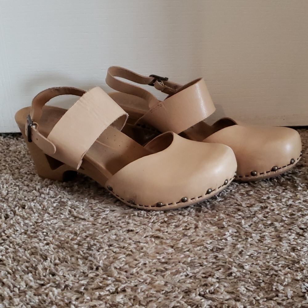 Dansko Thea Heel Nude Cream 38